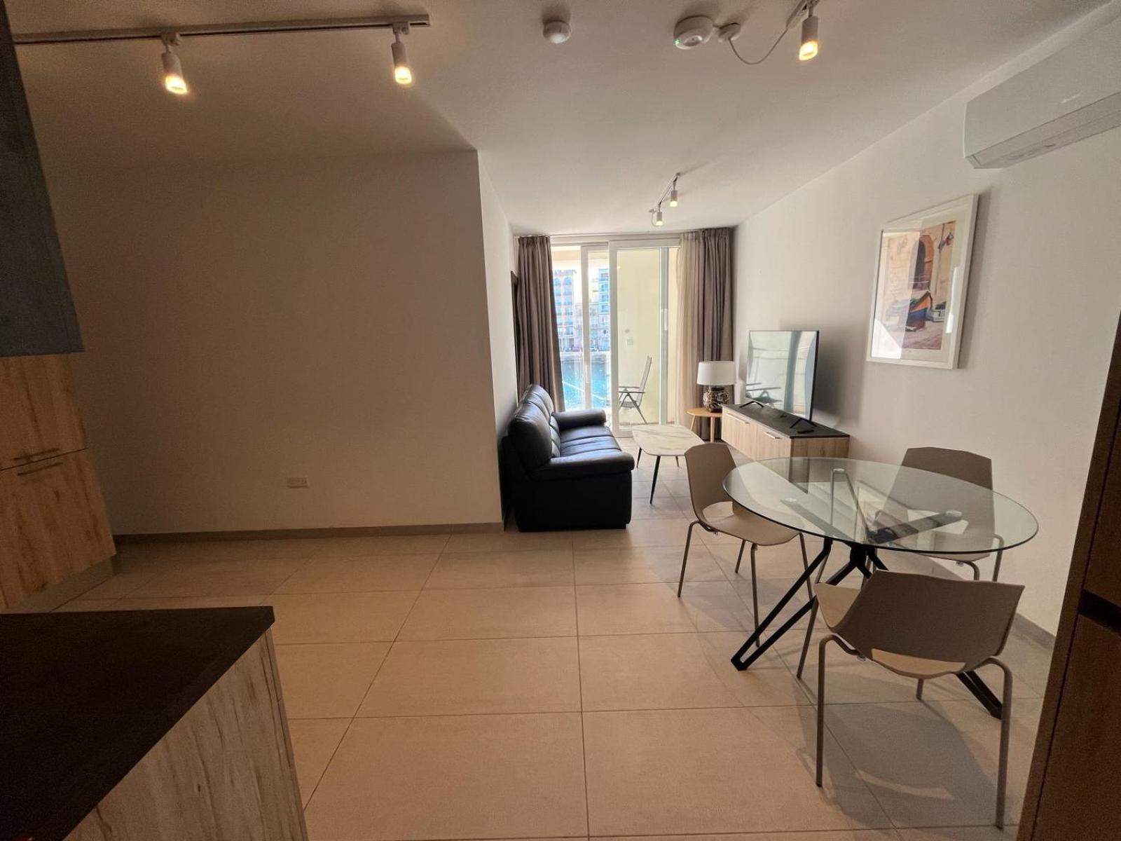 86 Spinola Bay Apartment Saint Julian's Exterior photo