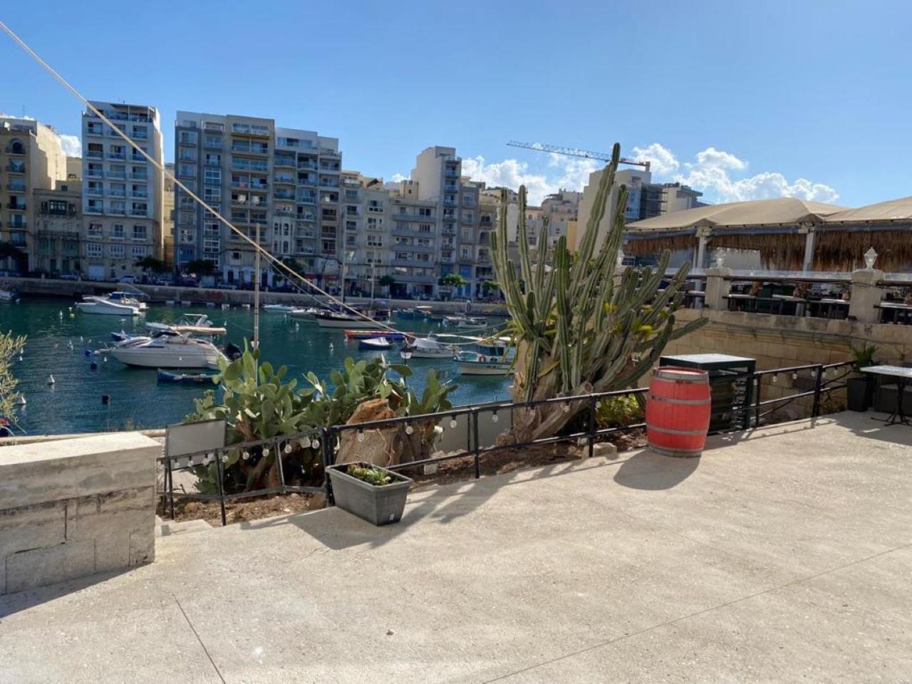 86 Spinola Bay Apartment Saint Julian's Exterior photo