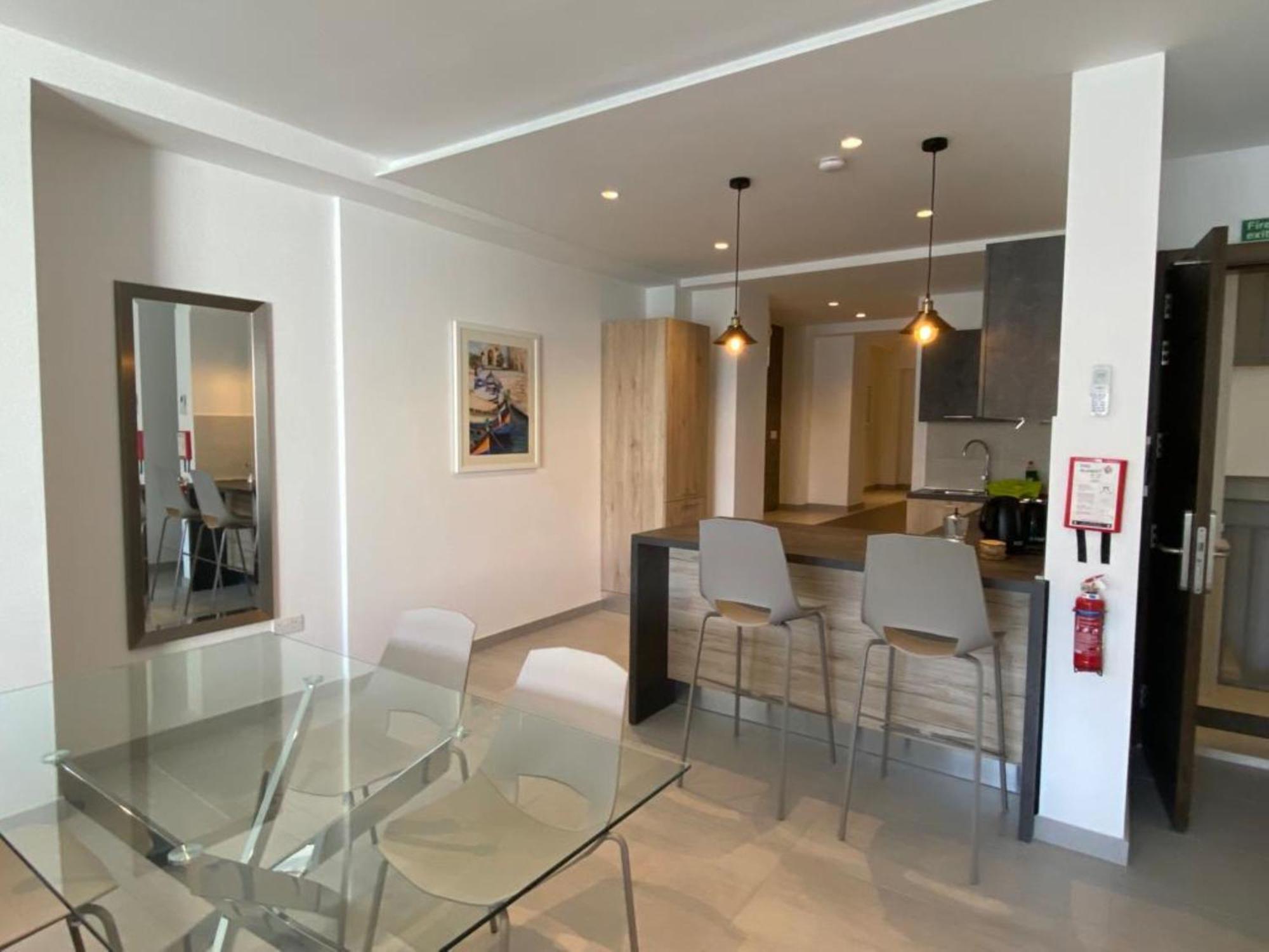 86 Spinola Bay Apartment Saint Julian's Room photo